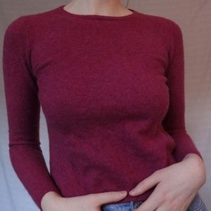 100% Cashmere sweater
